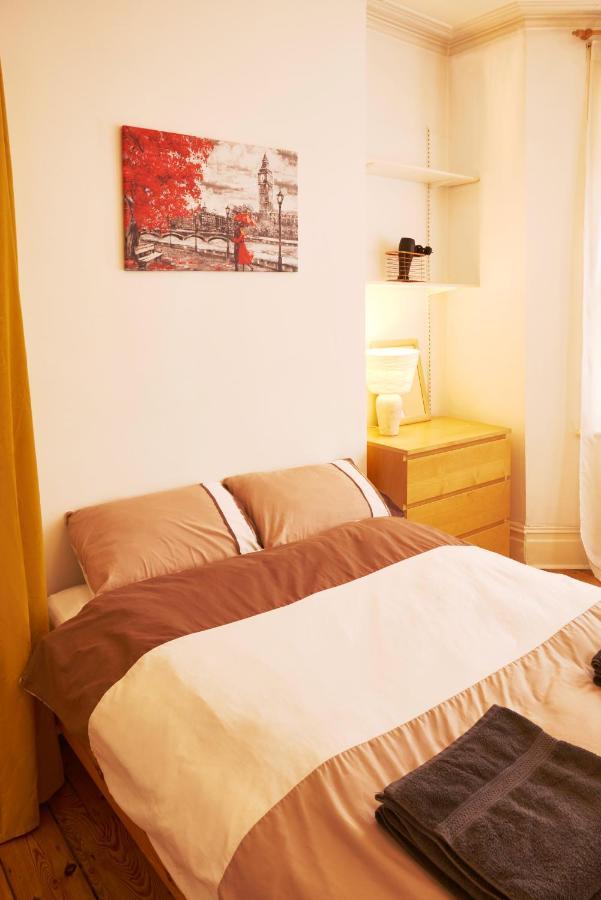 Home In Queen'S Park ลอนดอน ภายนอก รูปภาพ
